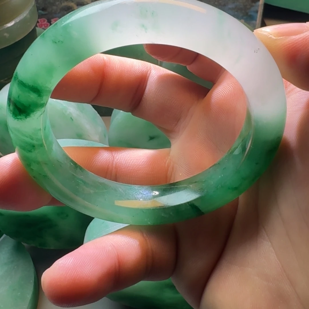 定制石英质玉（非洲翠）