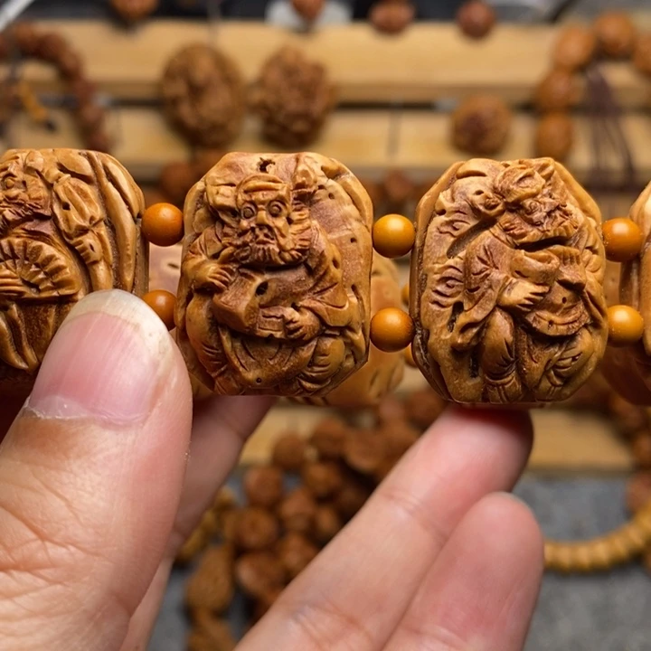 旻*桃核手工雕刻钟馗手牌