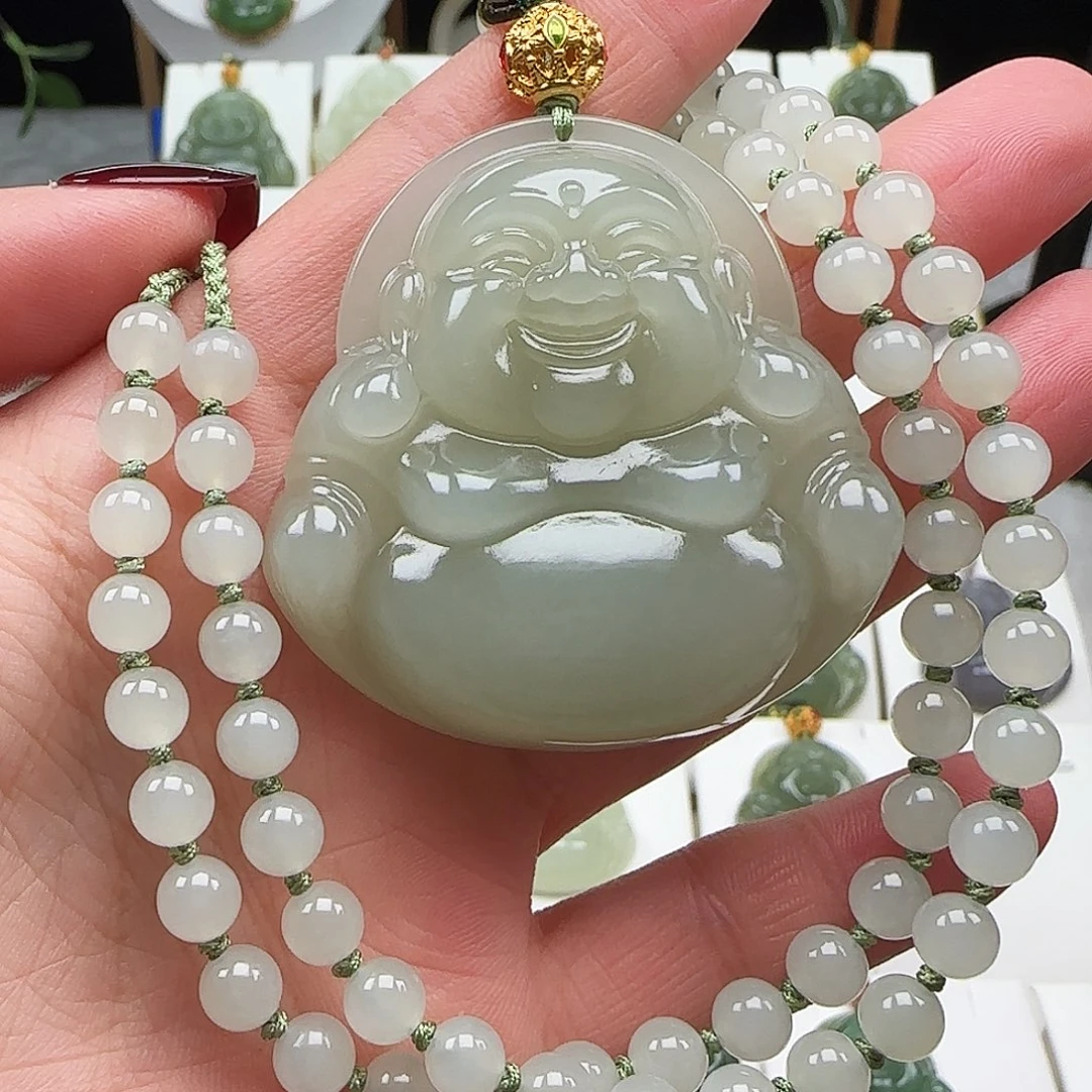 和田玉颈饰足金镶嵌