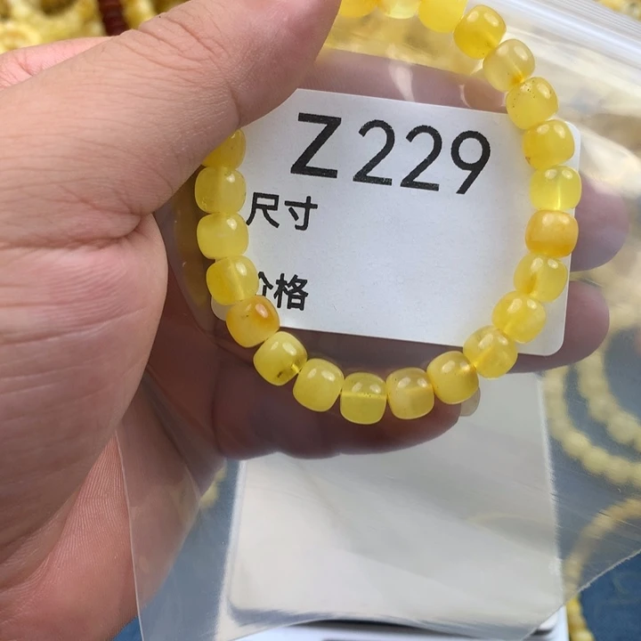 琥珀未镶嵌珠宝奇石雨*