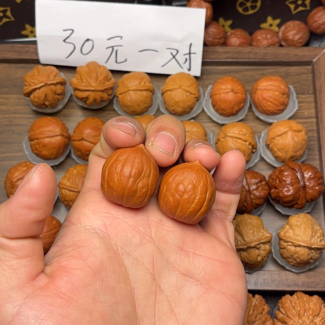 文玩核桃吊坠手捻