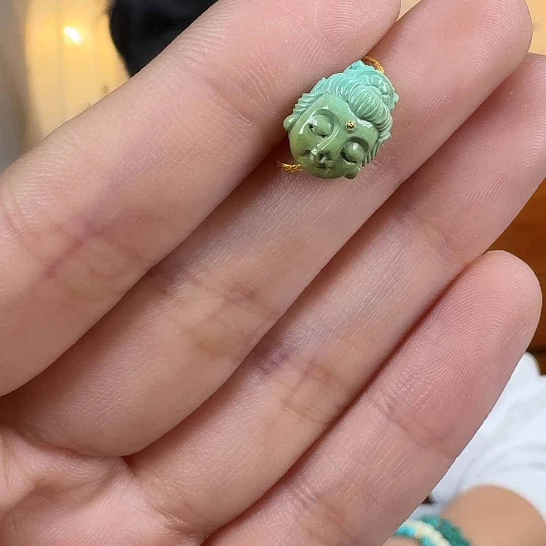 绿松石未镶嵌挂件