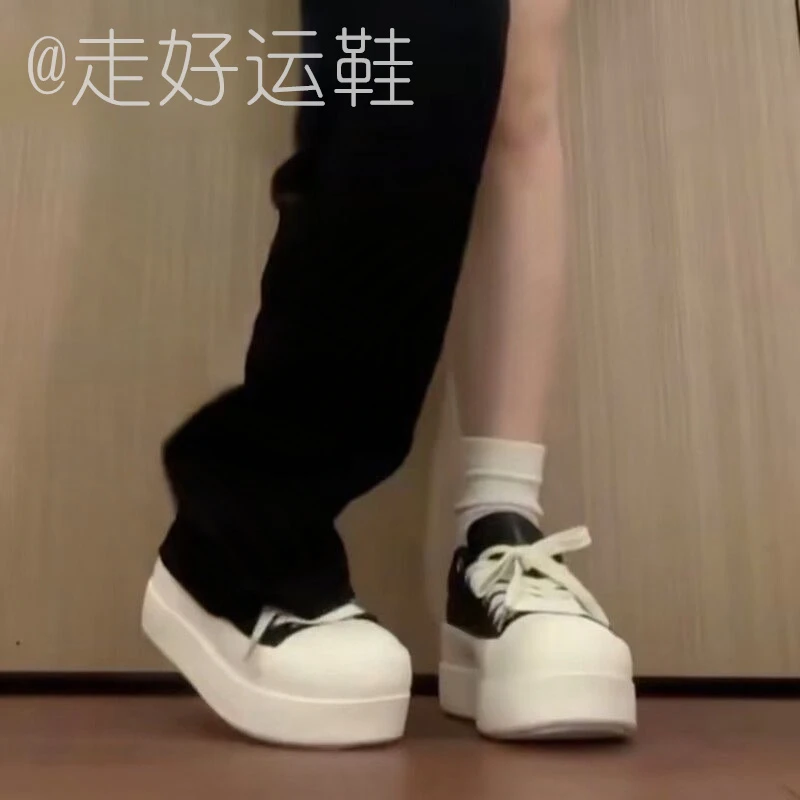 高级感百搭厚底小白鞋女增高板鞋2025新款秋季爆款休闲运动松糕鞋