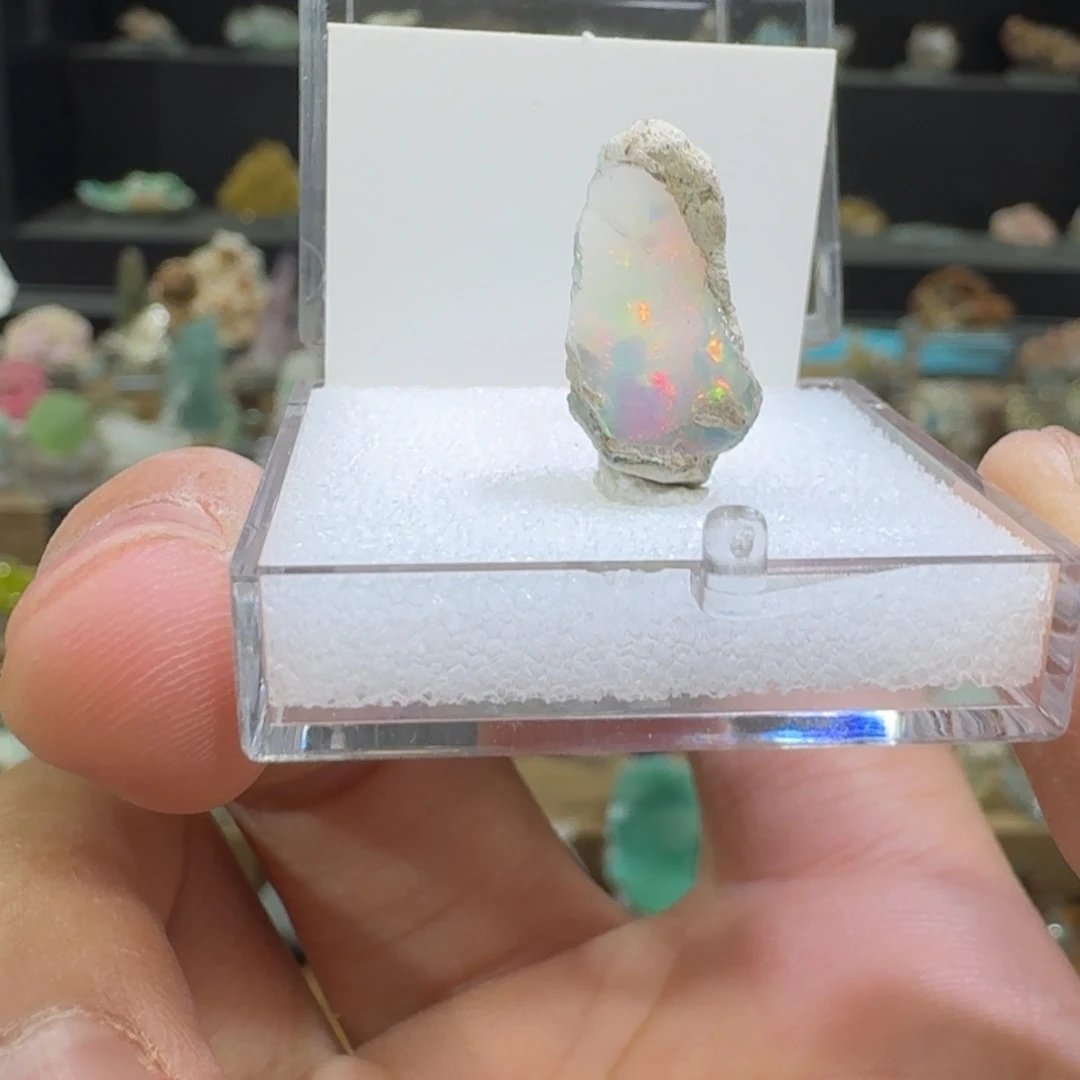 月下珠宝严选矿物