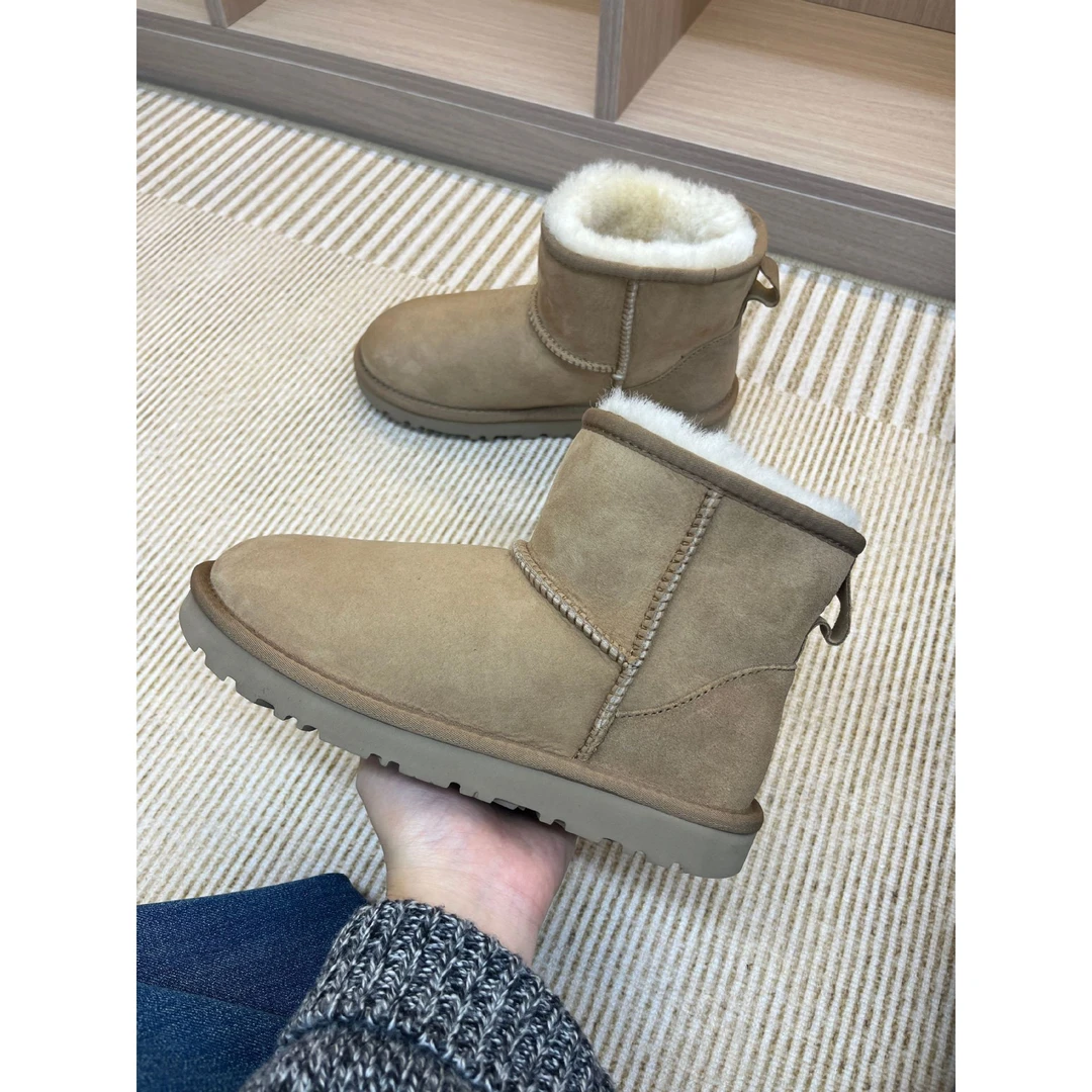 【5854全新未查拆封】秋冬桑坡雪地靴羊皮毛一体高帮短筒薄/厚底3cm