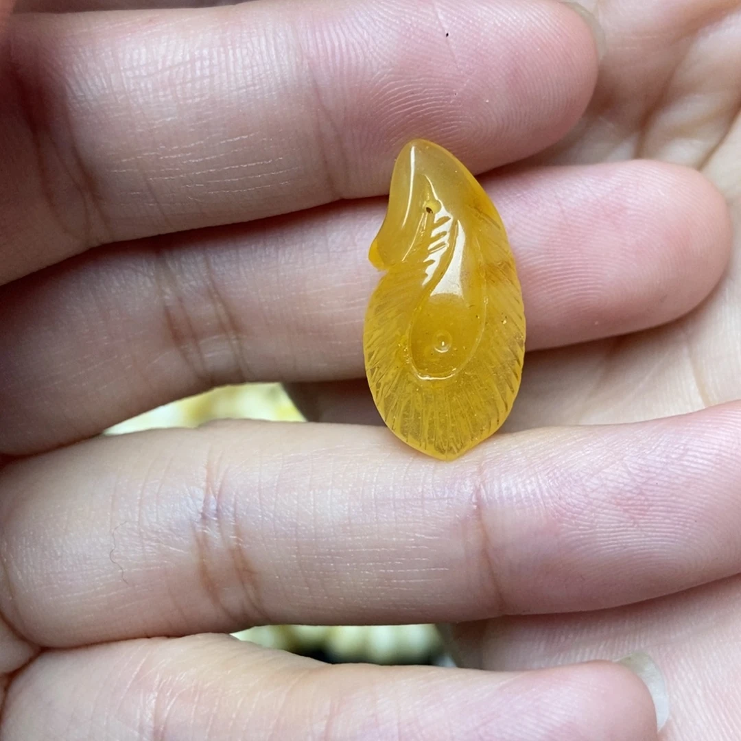 蜜蜡未镶嵌珠宝奇石2