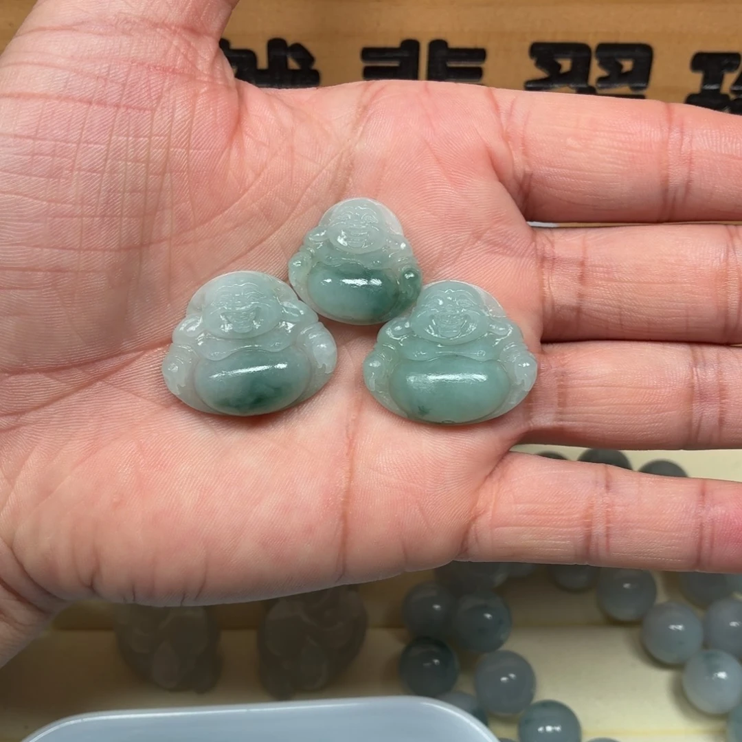 定制翡翠未镶嵌佛公3个
