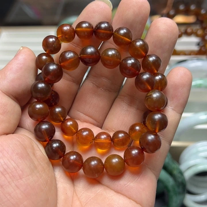 太***事定制琥珀未镶嵌琥珀