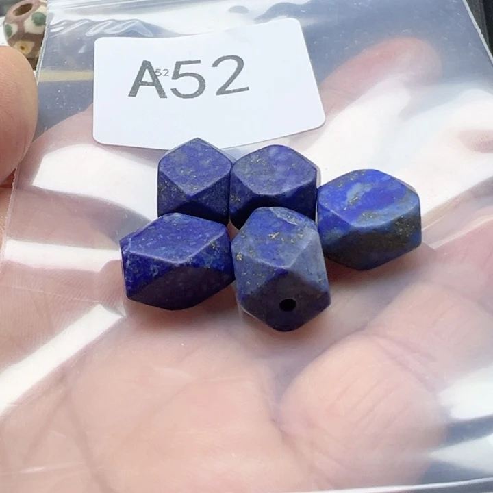 飞***朵玛瑙/玉髓未镶嵌手链