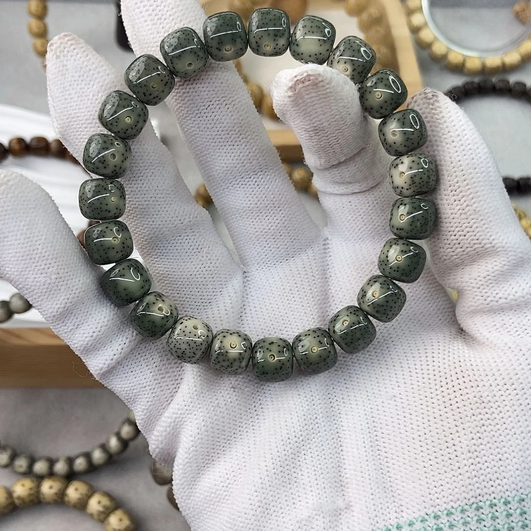 星月菩提手串心*。10绿幽灵细星39