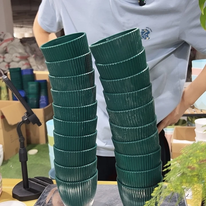 微瑕竖纹口8.8高8墨绿20只无托