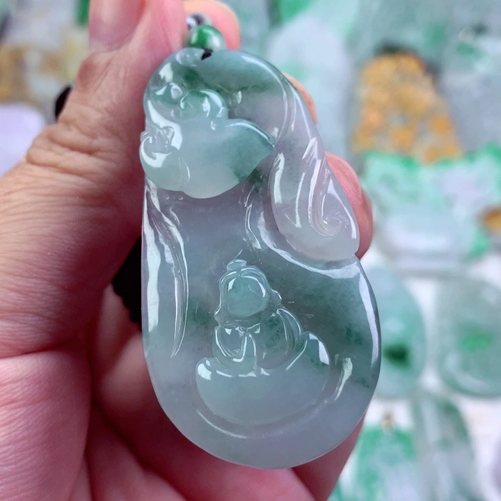 吊坠(不含链)未镶嵌翡翠