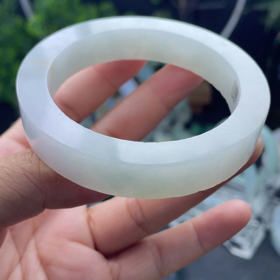 定制翡翠不退不换未镶嵌
