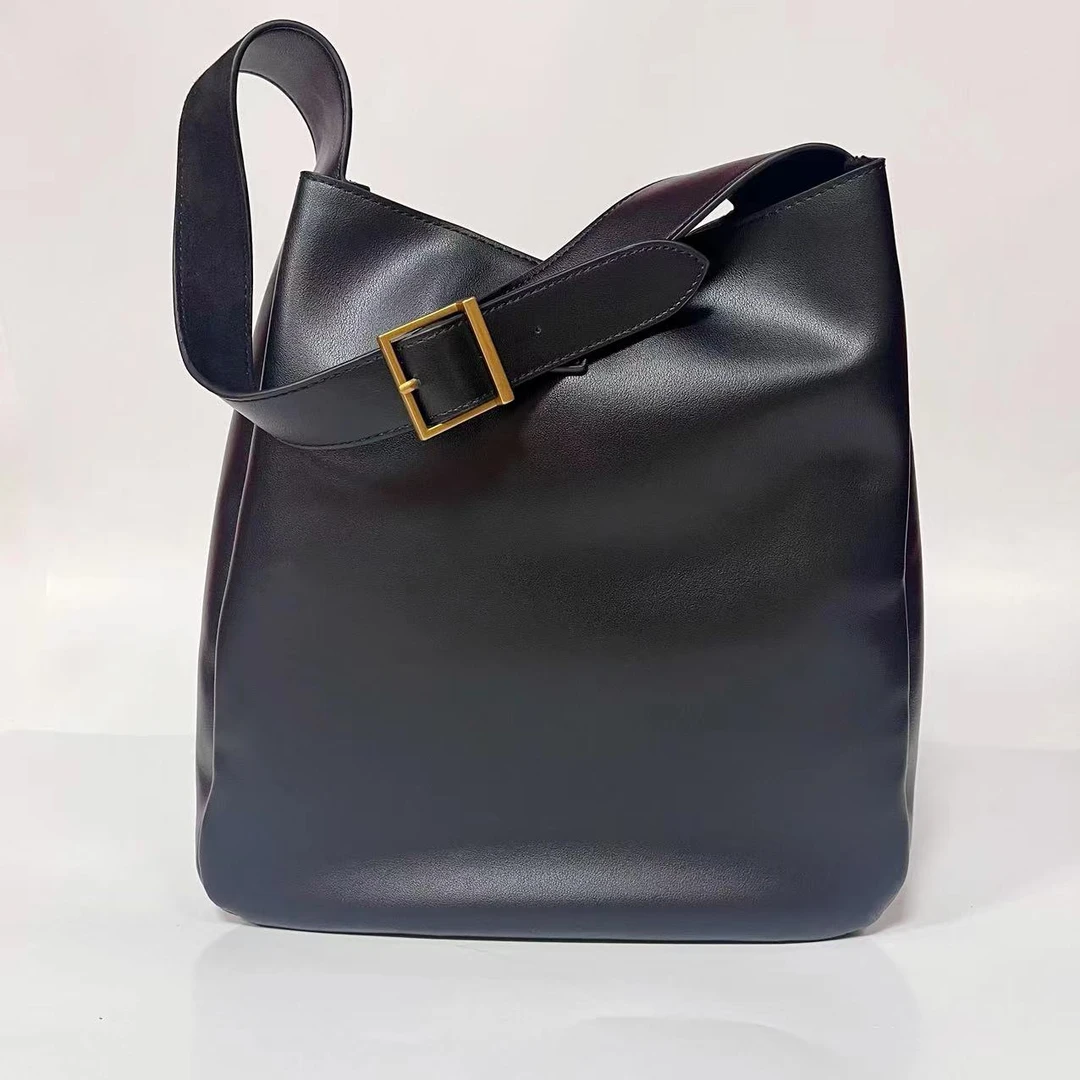 【小裴dy】2025新款大号hobo时尚百搭女士单肩斜挎包经典黑色