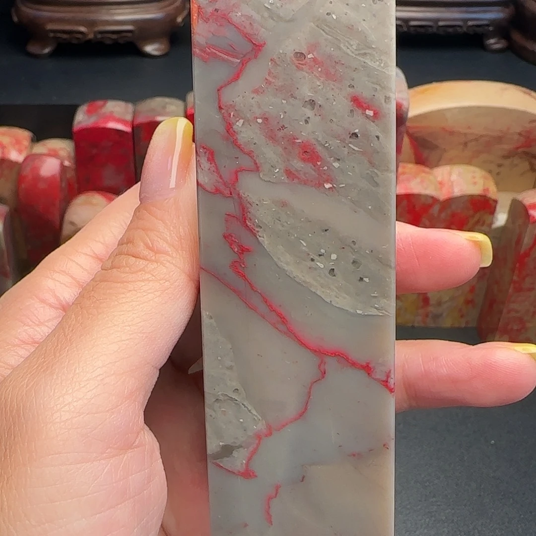 昌化石昌化鸡血石