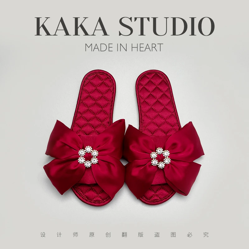 2024款春夏百搭时尚ins小香风设计蝴蝶结水钻绸缎手工居家拖鞋
