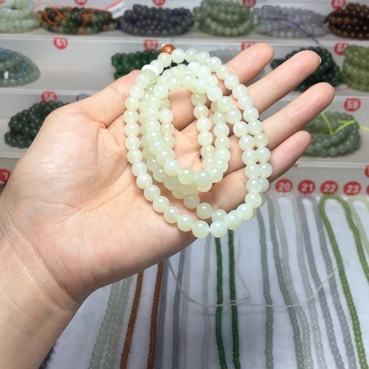 益***生和田玉未镶嵌颈饰7mm