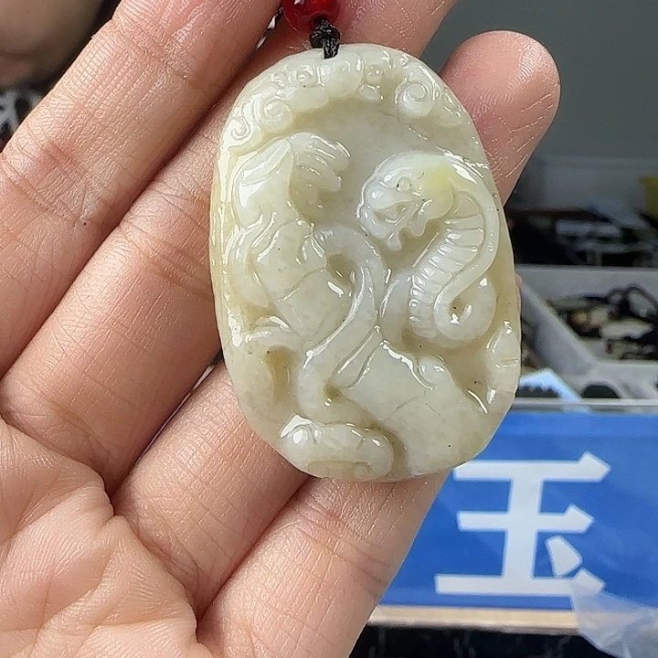 颈饰未镶嵌和田玉