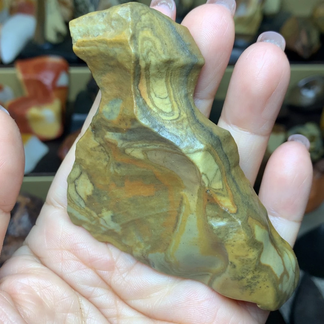 56779997532457899753235