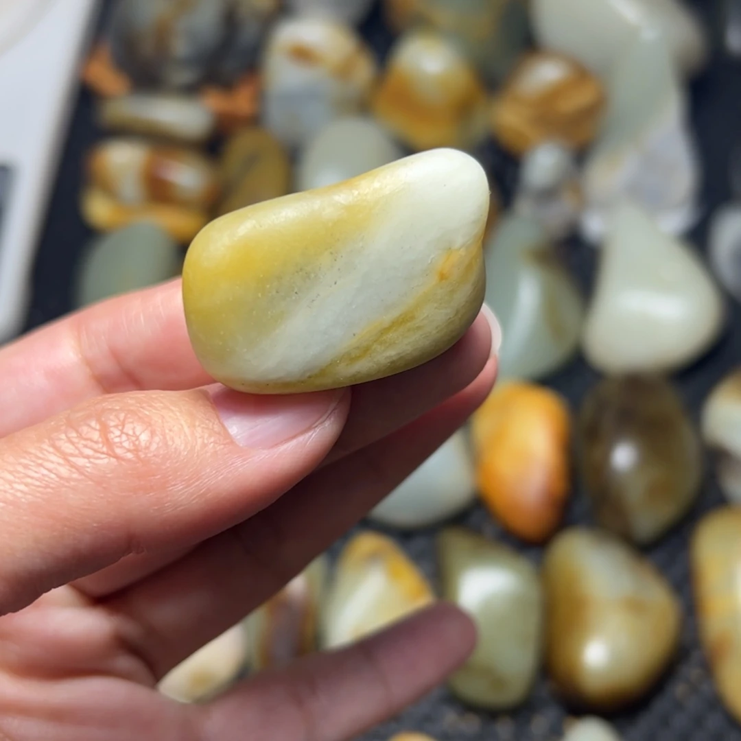 和田玉未镶嵌挂件A38