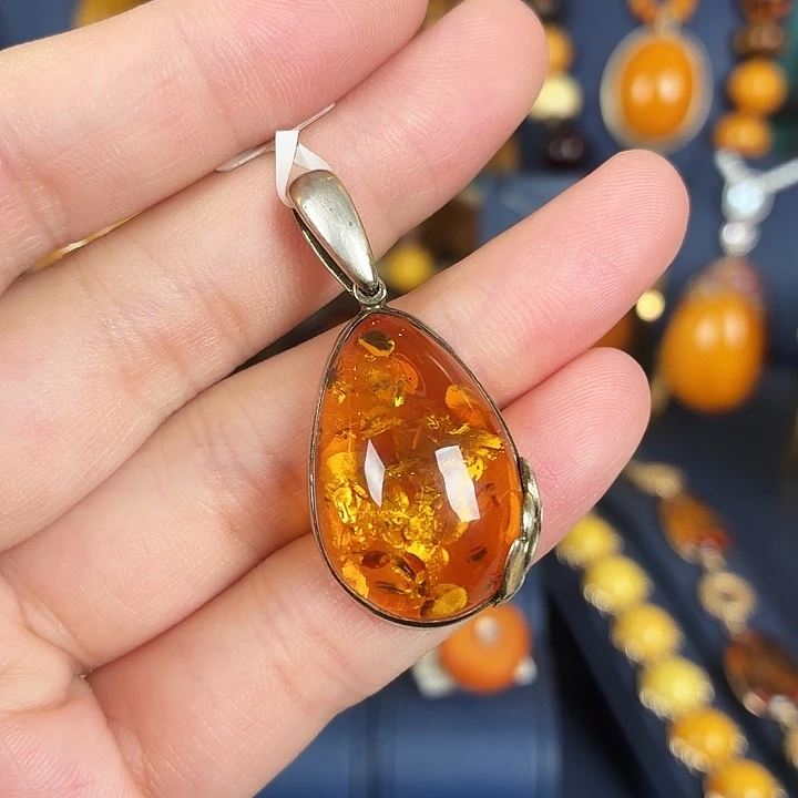 琥珀银S925镶嵌颈饰