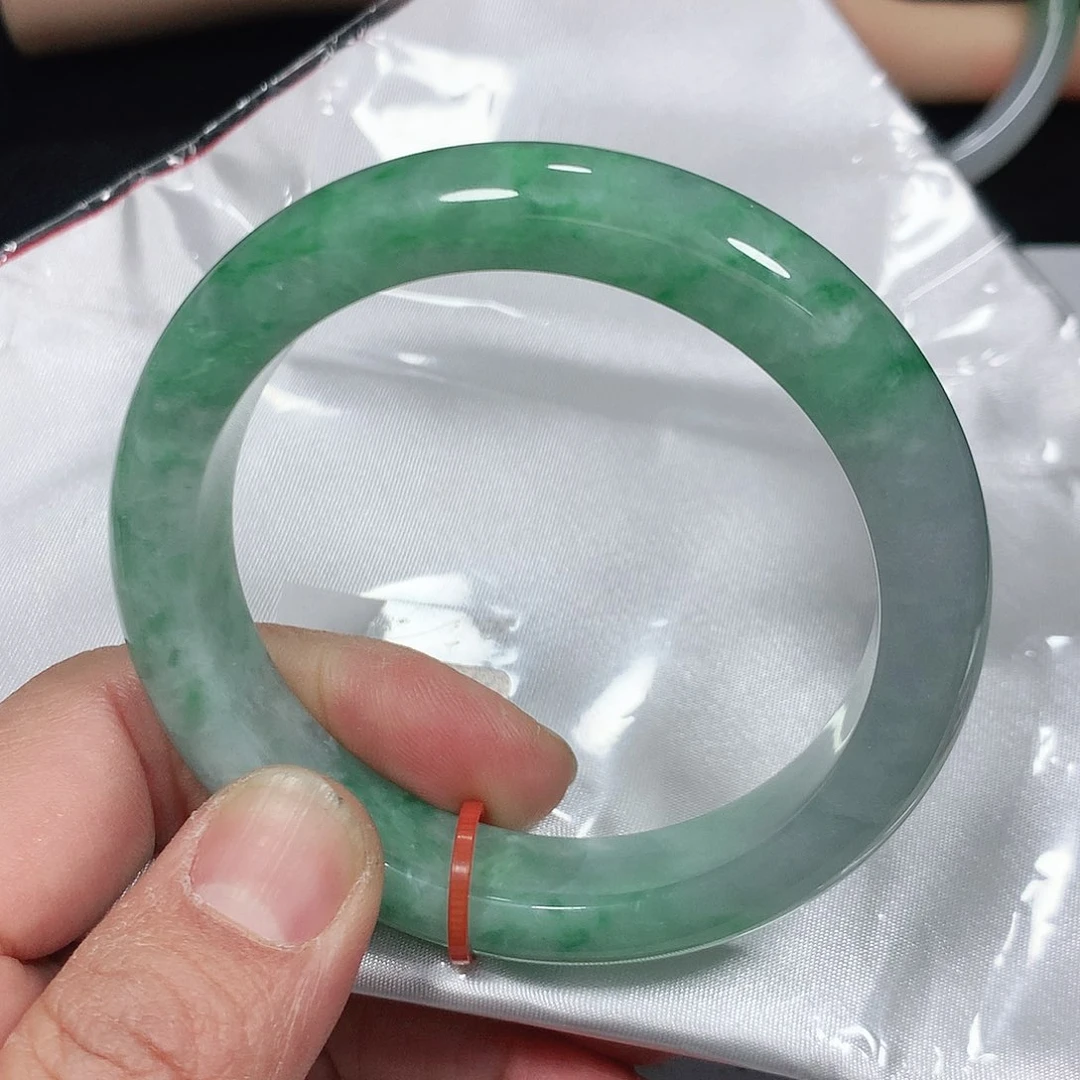 翡翠手镯未镶嵌天然缅甸翡翠手镯A货