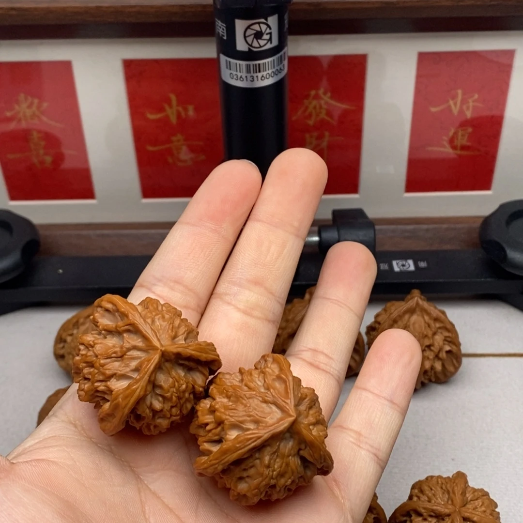 G***_核桃全品盘山奔驰