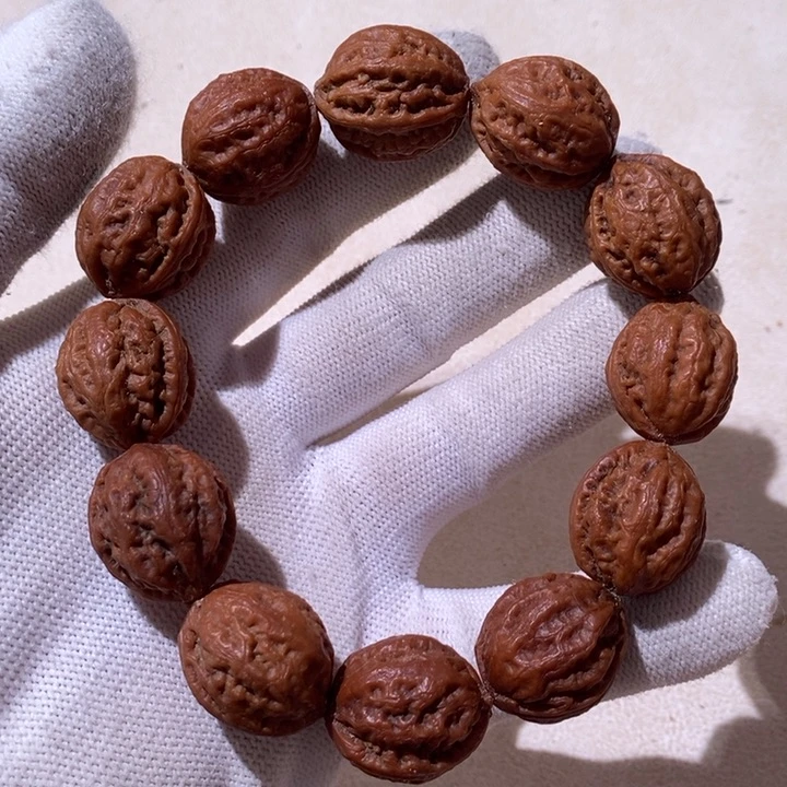 手串文玩核桃…………5