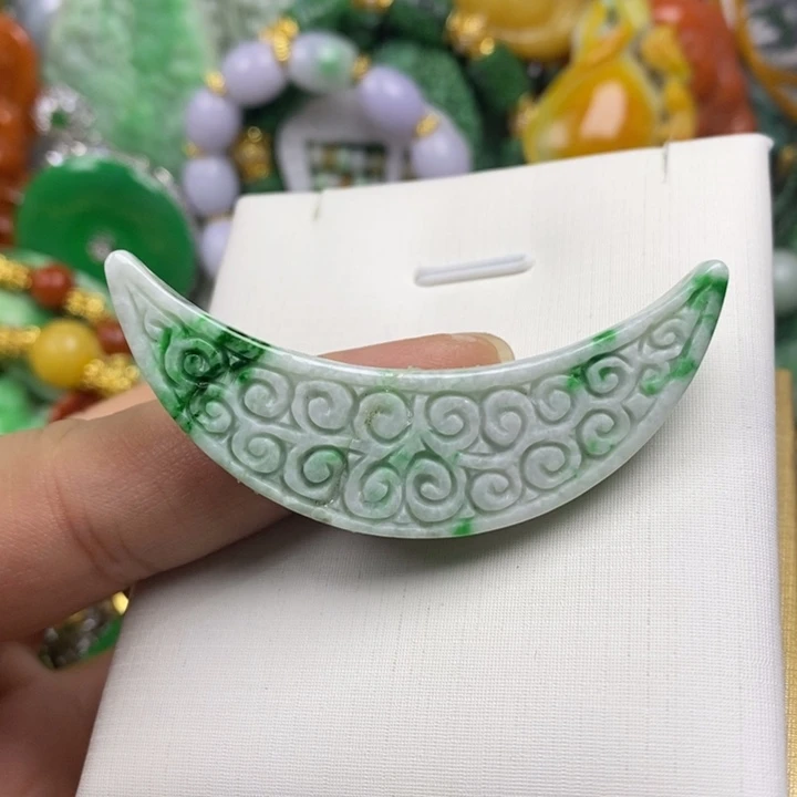 用***9翡翠未镶嵌吊坠(赠链)