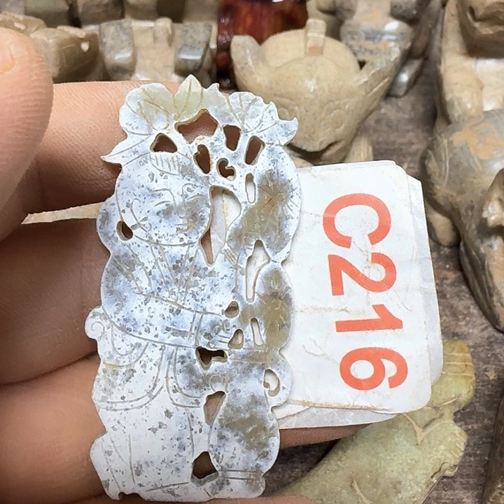 和田玉颈饰未镶嵌