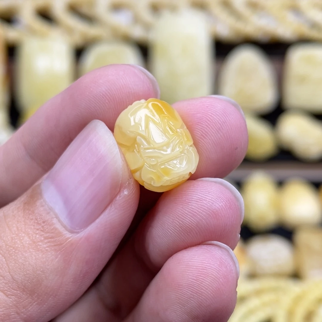 琥珀未镶嵌裸石琥珀蜜蜡