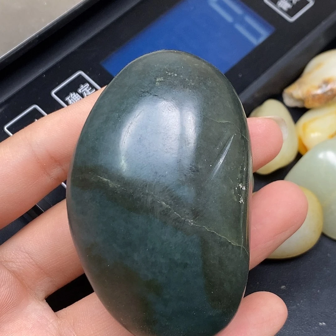 和田玉（糖玉）未镶嵌挂件