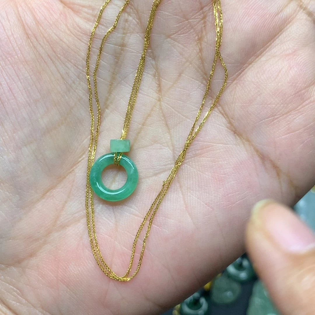 项链18K金镶嵌翡翠耿****.有纹裂