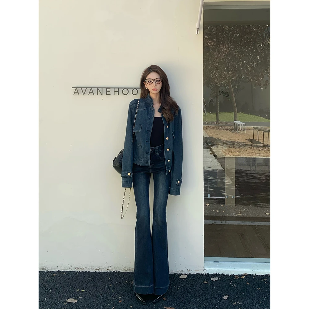 血色樱桃秋冬2025加绒新款微喇牛仔裤女辣妹纯欲修身显瘦喇叭裤子