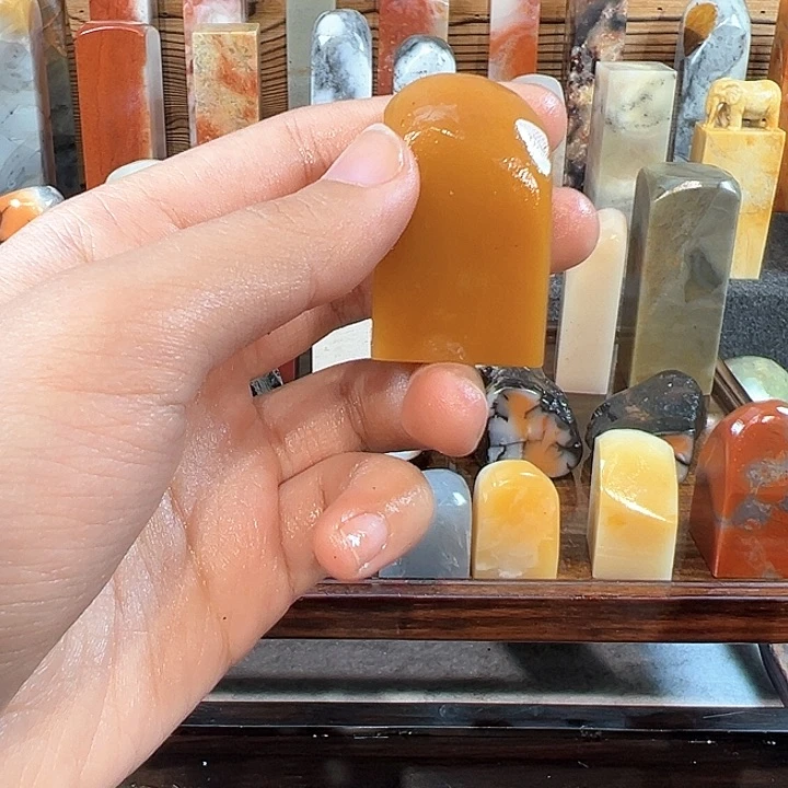 寿山石印石天**天寿山石印石