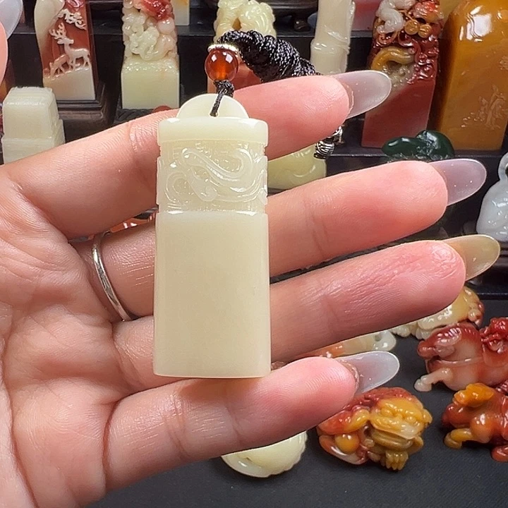 寿山石老性芙蓉石