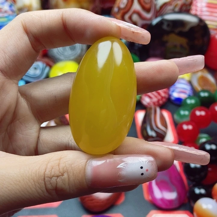 ****鱼玛瑙/玉髓未镶嵌珠宝奇石