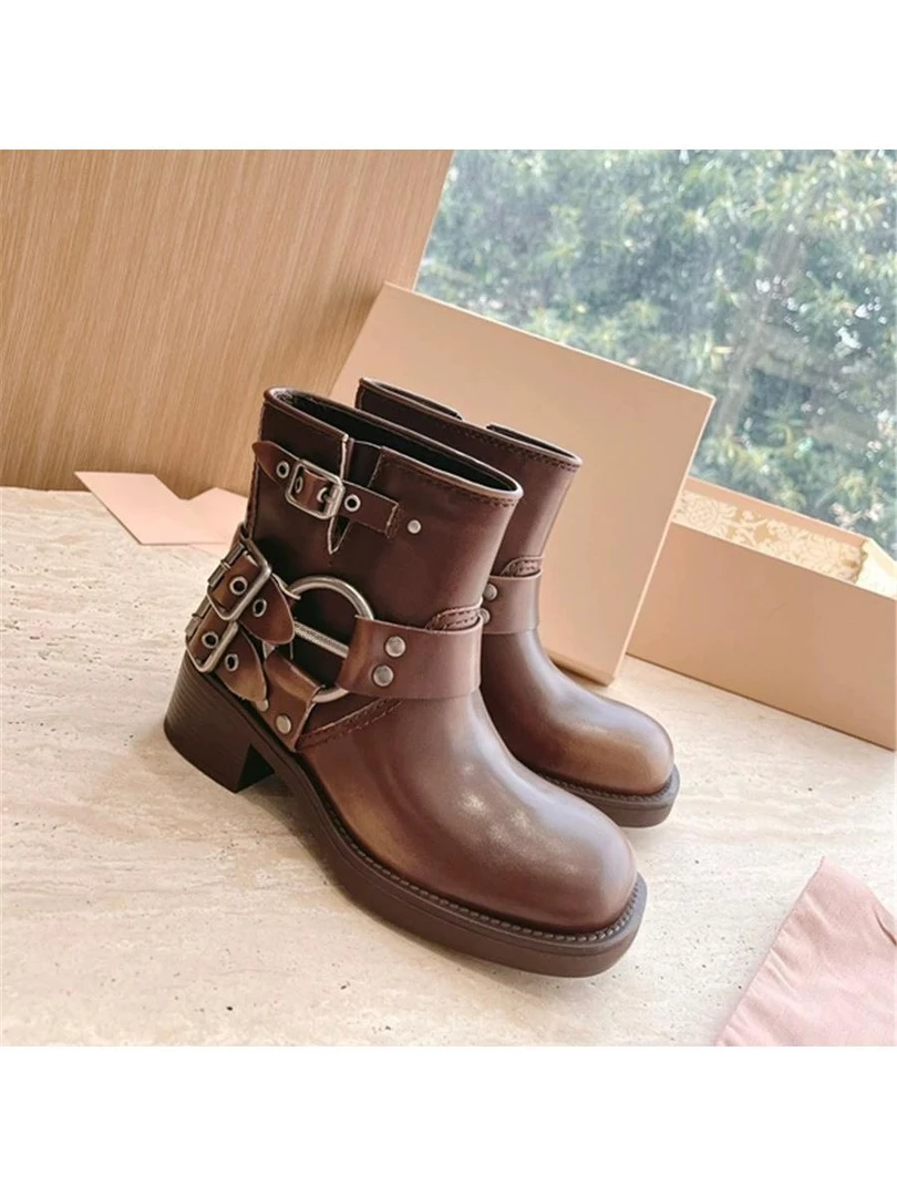 时尚美拉德短靴棕色2025秋冬复古圆扣粗跟及踝靴西部骑士靴粗跟靴