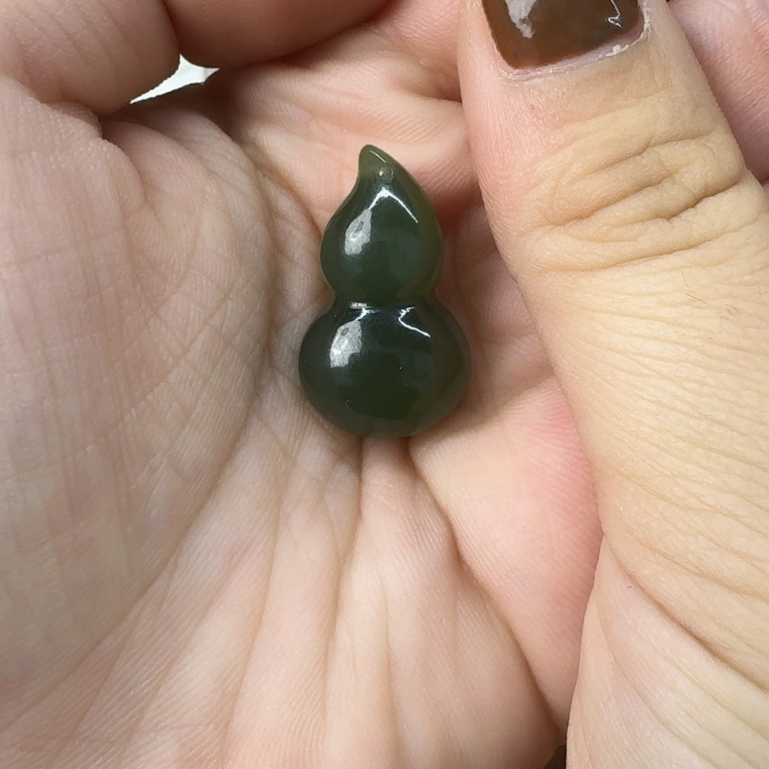 颈饰未镶嵌和田玉虾****