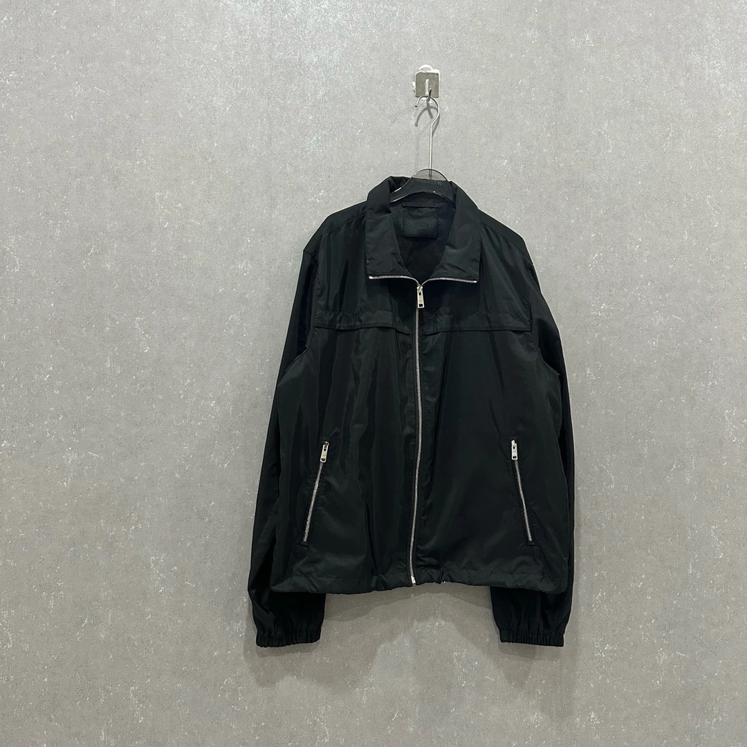 99新 Prada/普拉达 拼色贴标拉链休闲连帽夹克外套 52码/003580