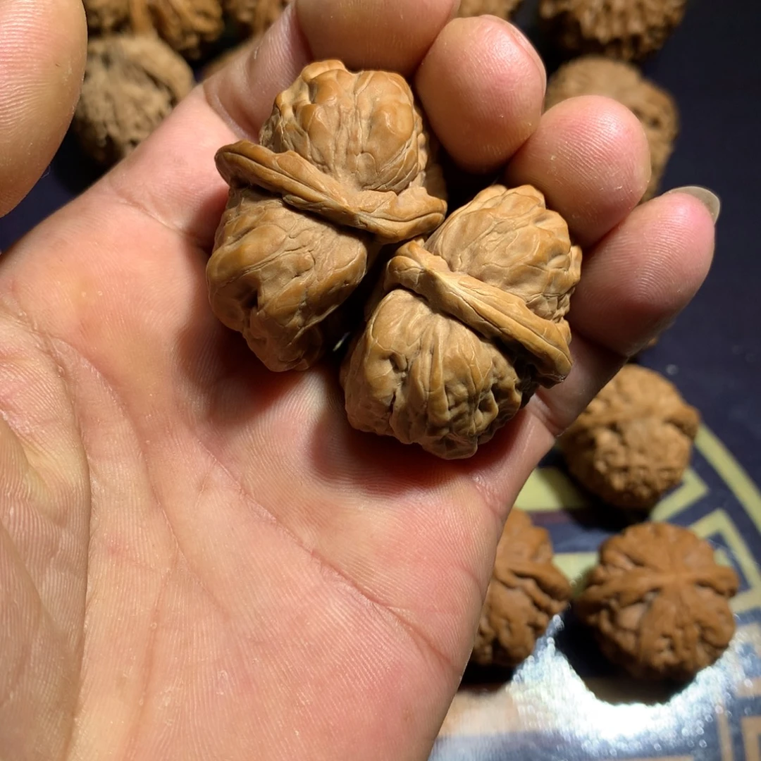 文玩核桃把件蛤蟆头