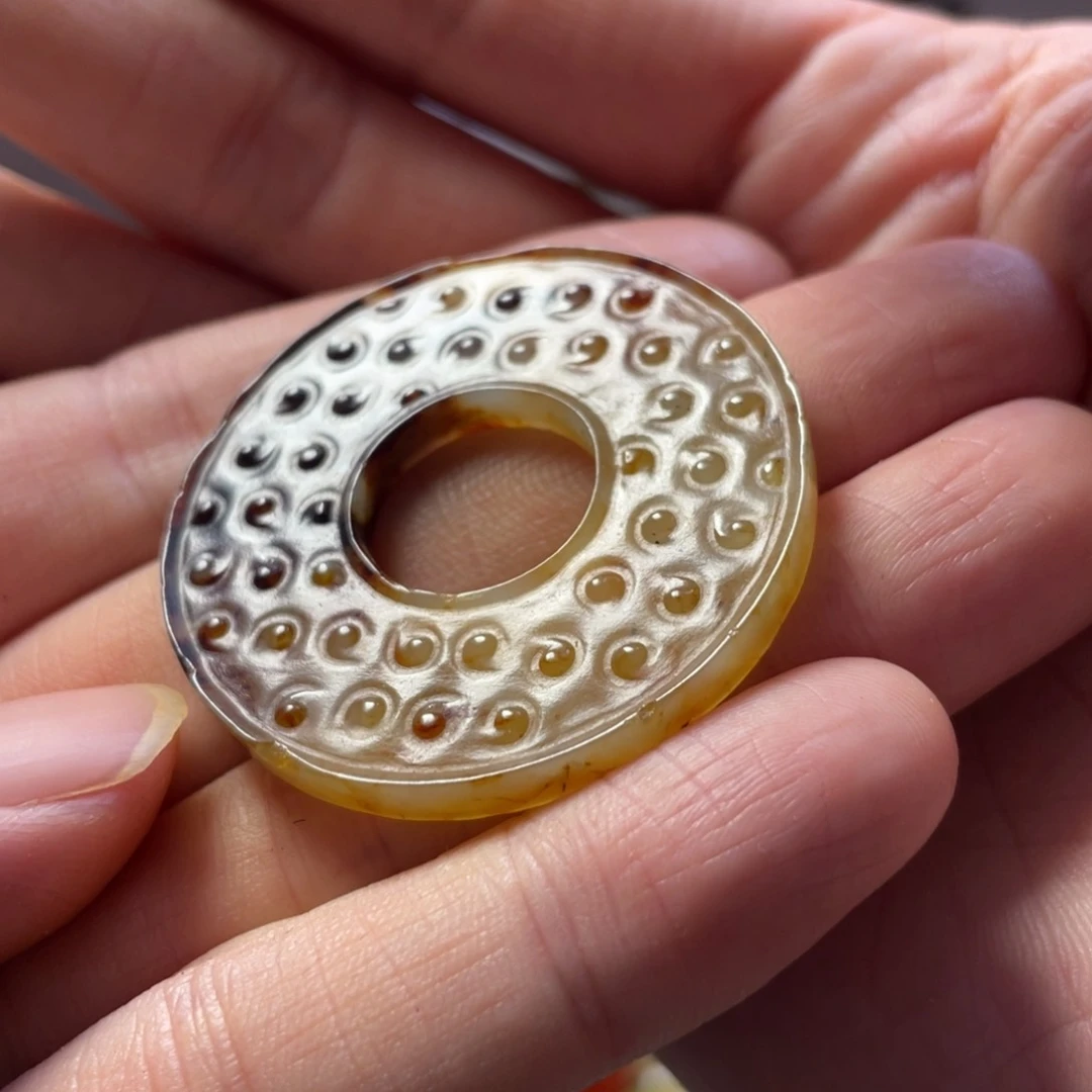 翡翠挂件未镶嵌远*