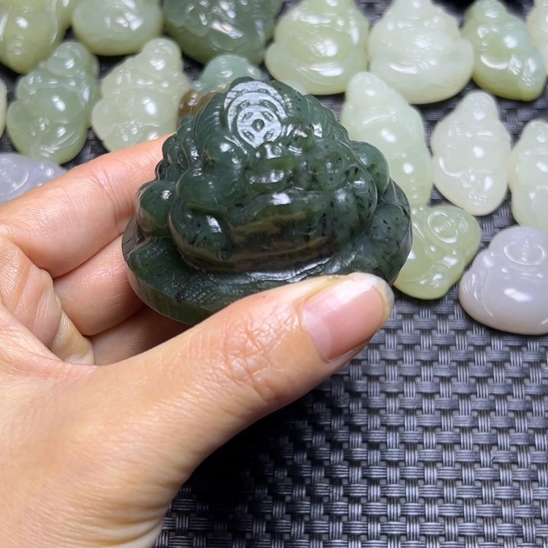 未镶嵌和田玉把件