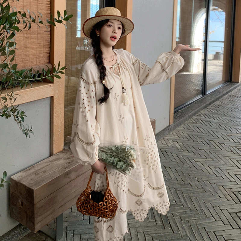 复古温柔镂空绣花茶歇连衣裙女春季2025新款宽松海边度假风仙女裙