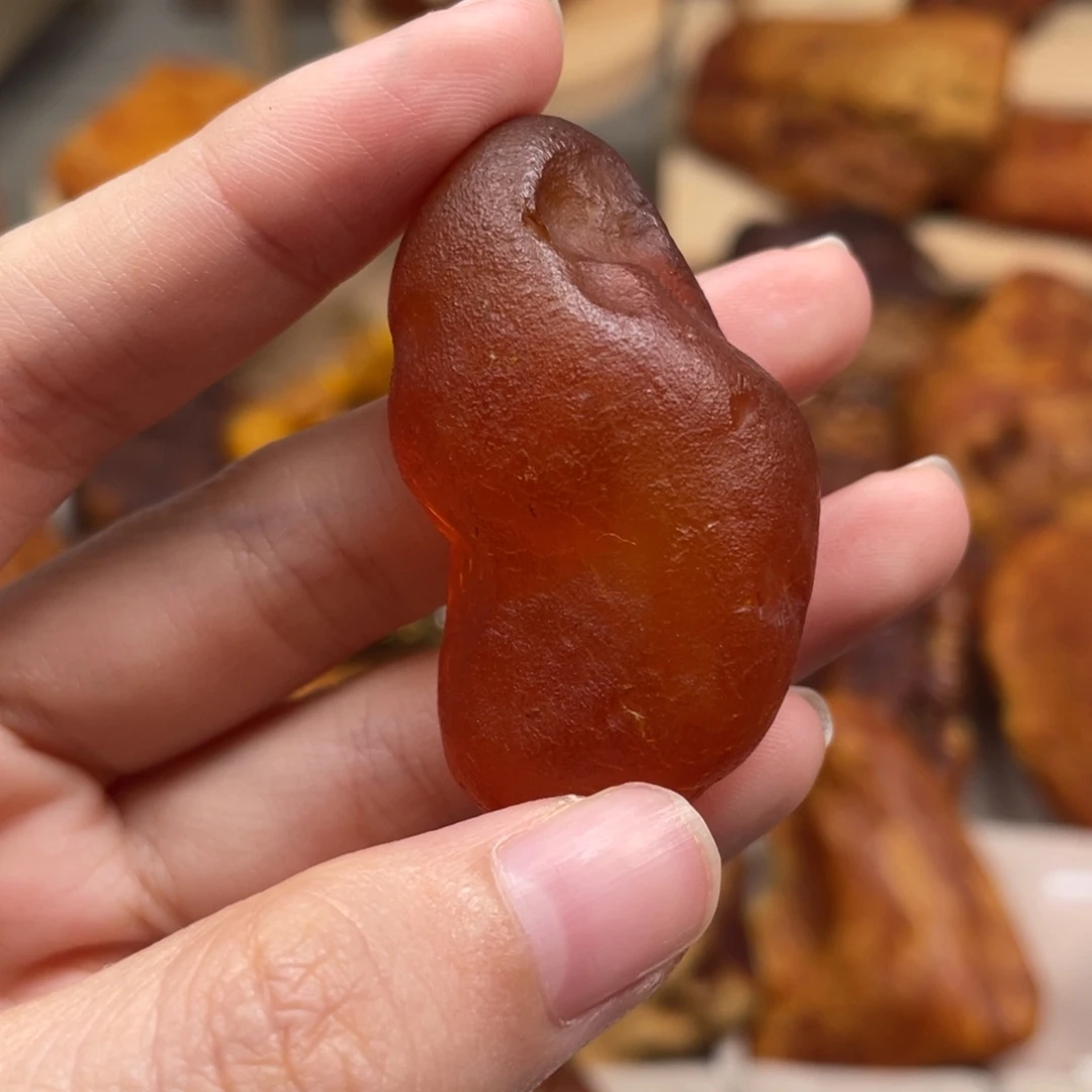 琥珀未镶嵌珠宝奇石