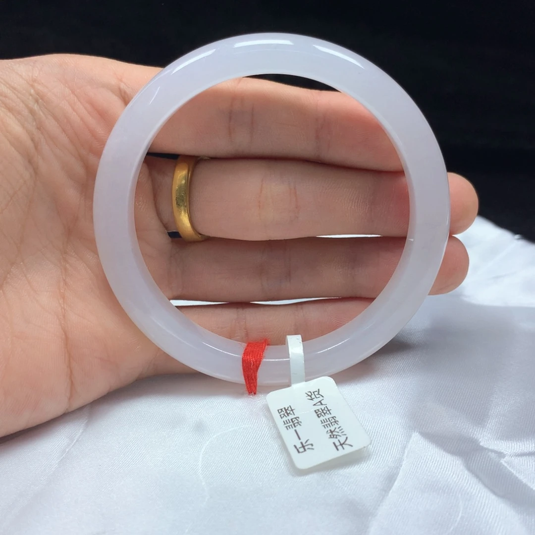 翡翠未镶嵌手镯（圆镯）58.8