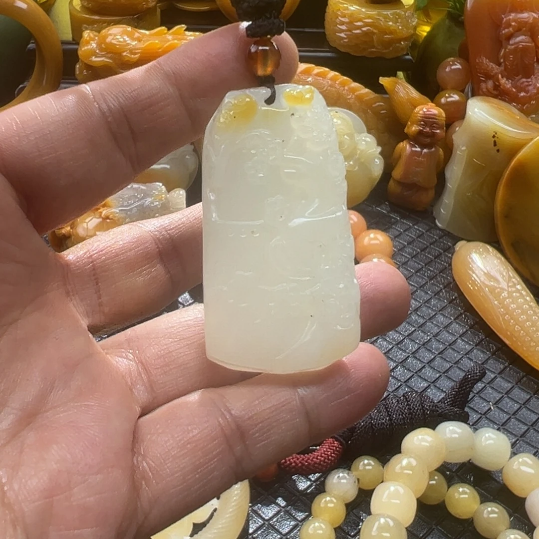 石英质玉未镶嵌颈饰