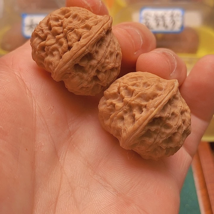 文玩核桃把件34玉枕元宝