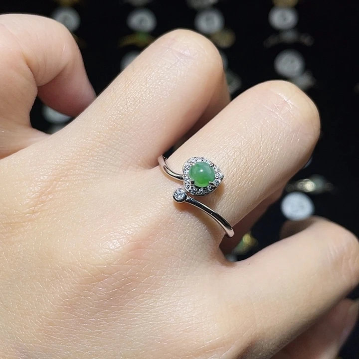 翡翠未镶嵌戒指戒指