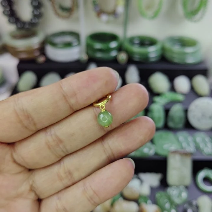 和田玉未镶嵌吊坠(不含链)